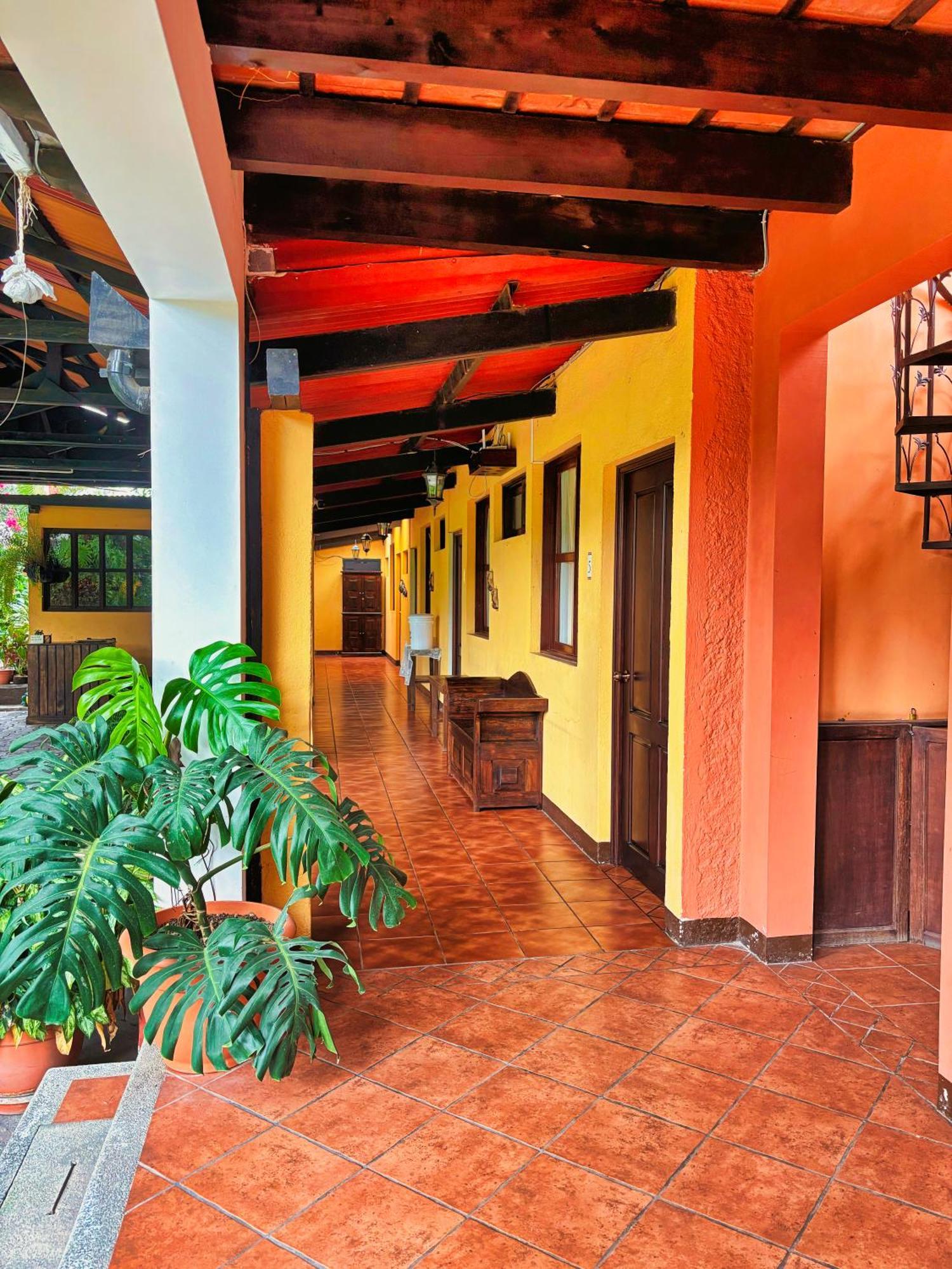 Alana Hotel By Ish Antigua Exteriér fotografie